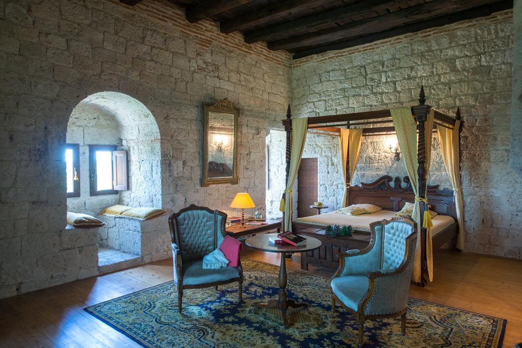 Chateau De Goudourville别墅 外观 照片